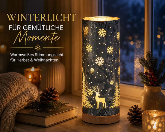 LED Tischlampe WINTERBLAU mit Hirsch und Tannen H. 25cm aus Glas Formano